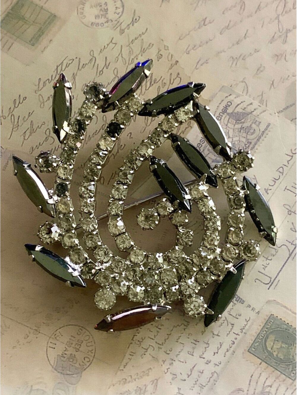 Vintage Hematite Sparkling Silver Tone Rhinestone Swirl Brooch Pin - Glam
